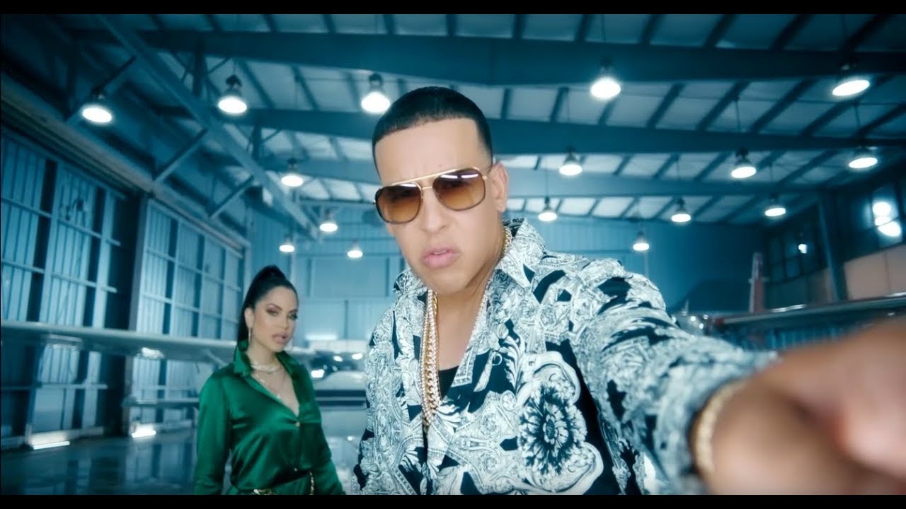 NATII NATASHA & DADDY YANKEE – Buena Vida