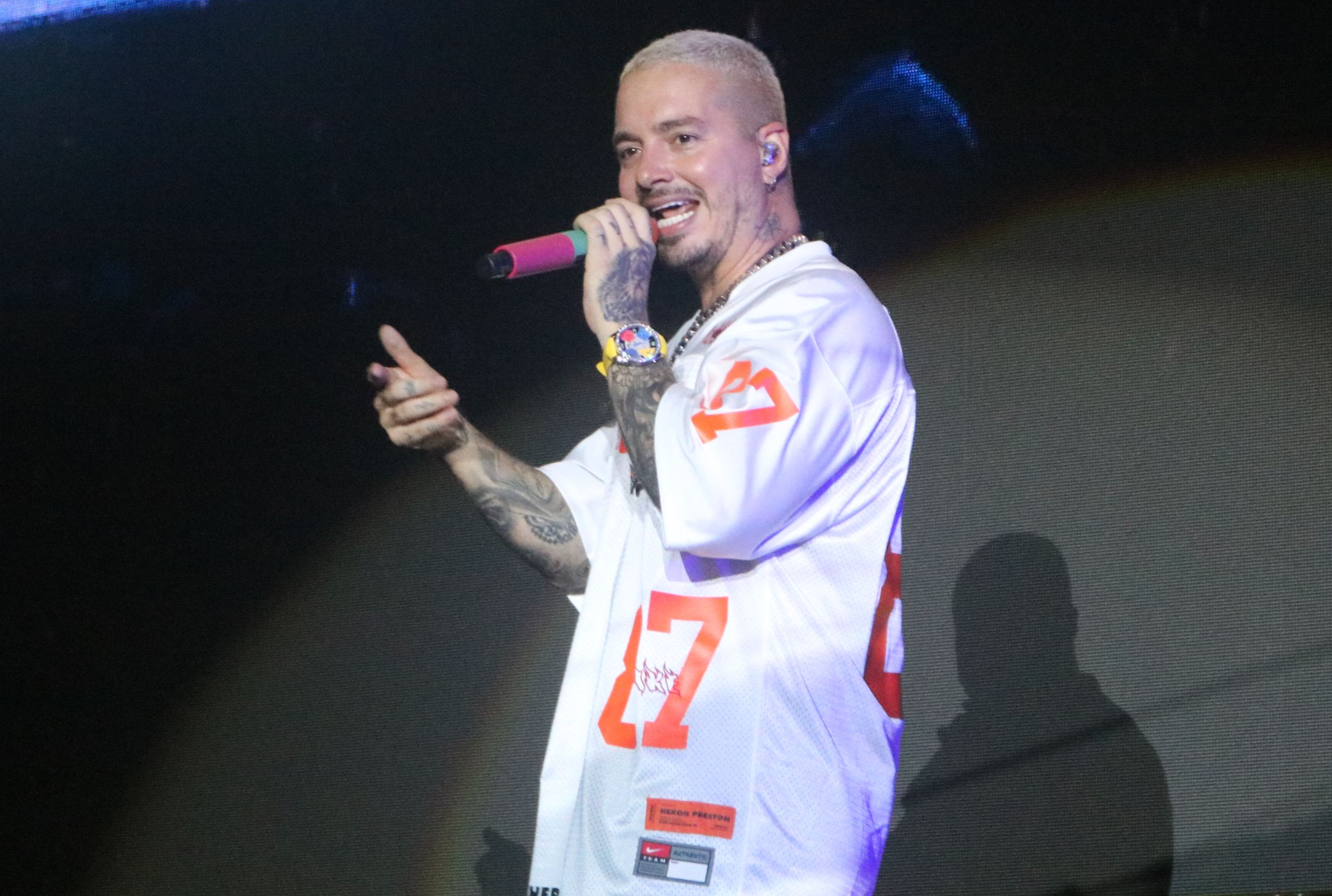 J BALVIN, REIK y JOEY MONTANA hicieron remenearse a todos en el Verano del Canal