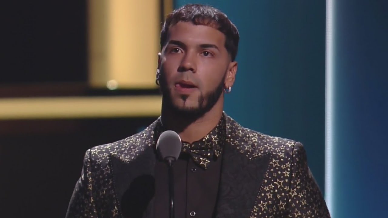 ANUEL AA ganó ARTISTA REVELACION 2019 en PREMIOS LO NUESTRO