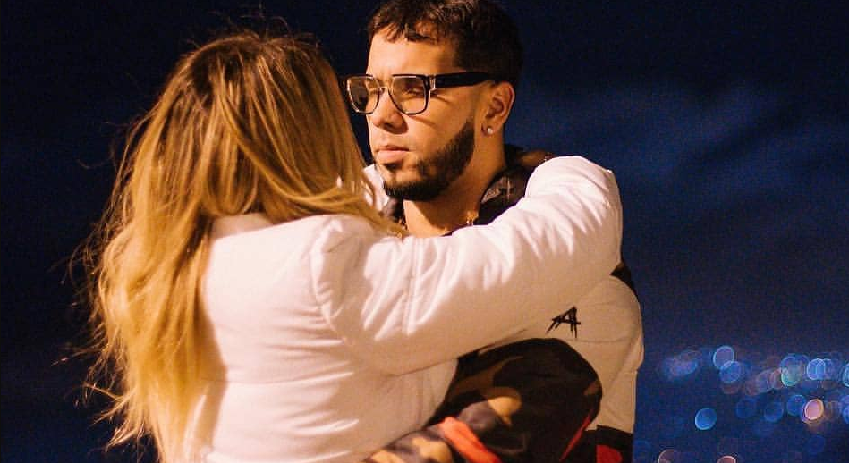 El regalo de de ANUEL AA a KAROL G el día de San Valentín